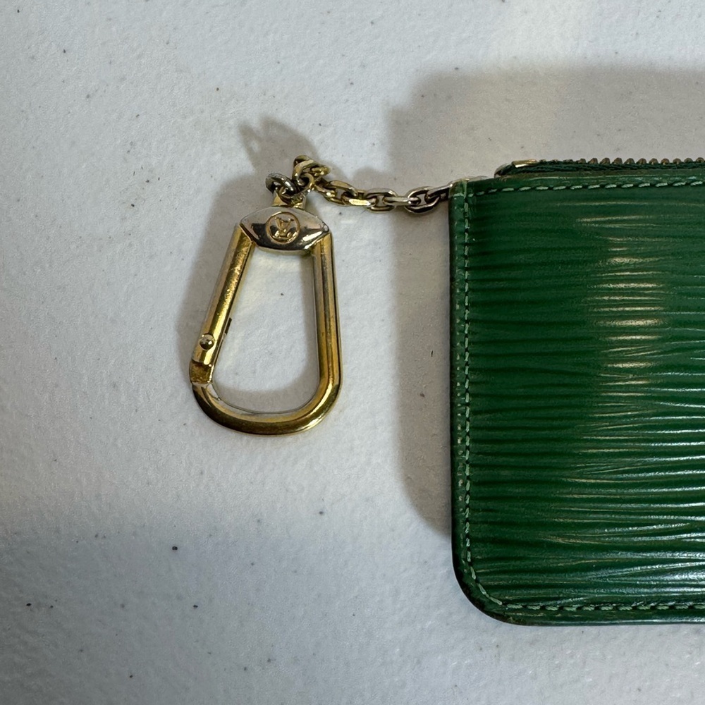 Louis Vuitton Green Epi Key Holder - Picture 7 of 7